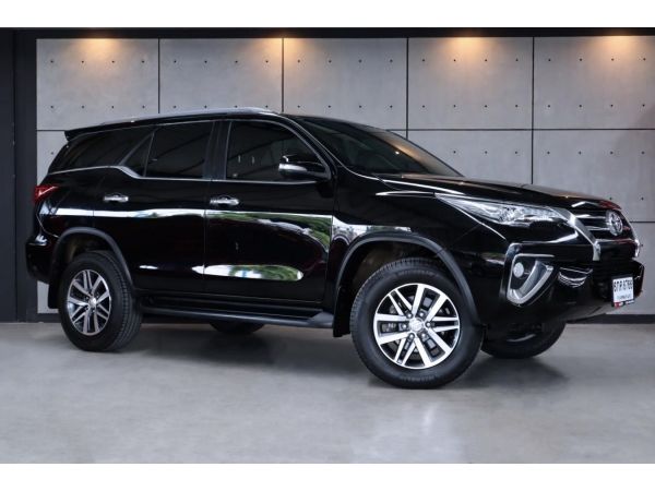 2017 Toyota Fortuner 2.8 V SUV AT (ปี 15-18) B8766